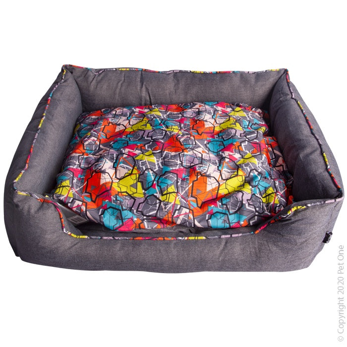 Pet One Classic Lounger Graffiti Large